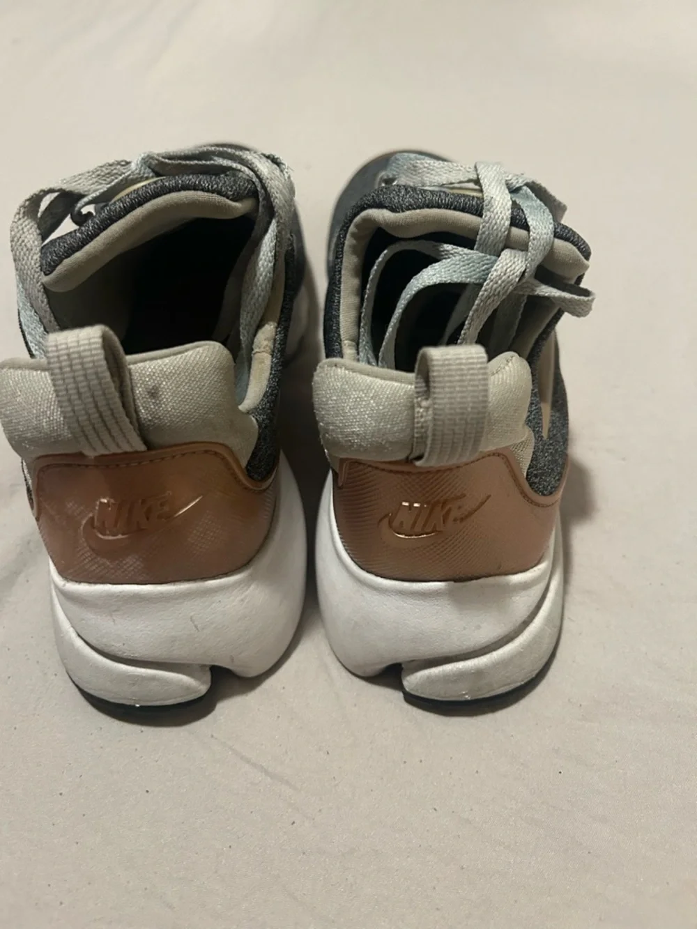 Nike Women's Heathered Gray and Light Beige Athletic Sneakers